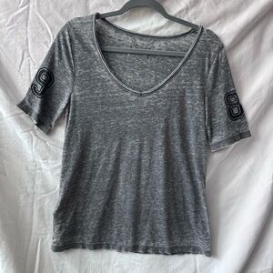 Lorna Jane‎ Charcoal V-Neck Tee